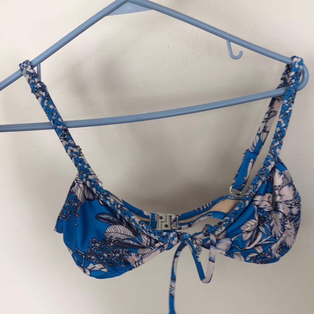 Swimsuit top